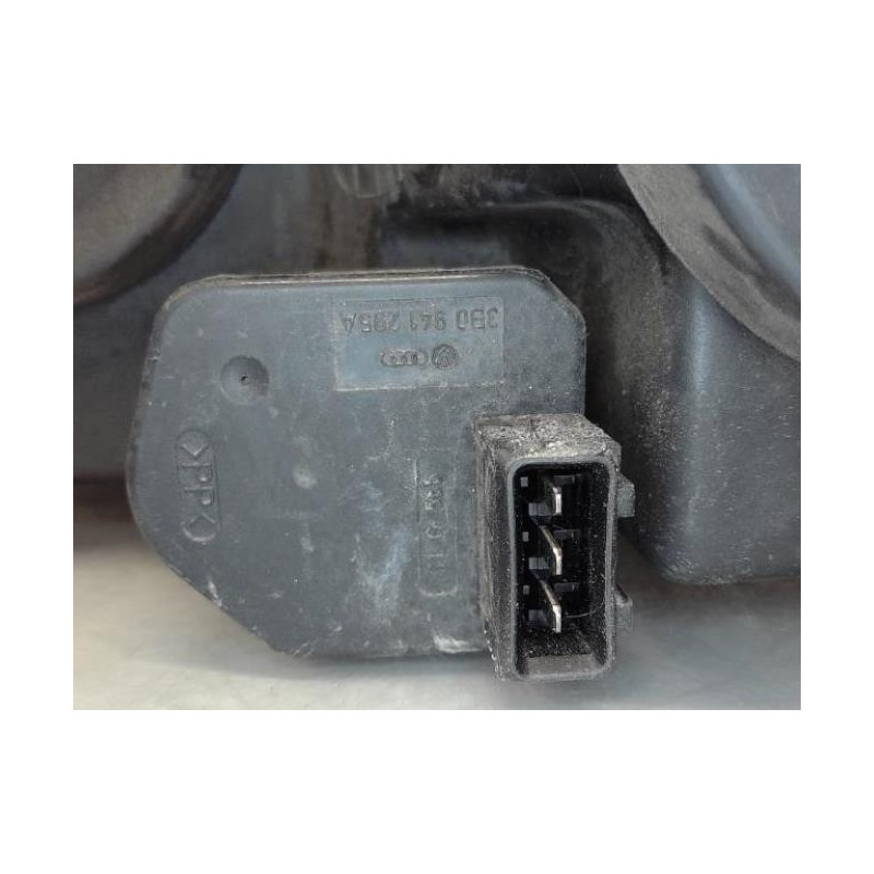 Optique avant principal droit (feux)(phare) VOLKSWAGEN PASSAT 4