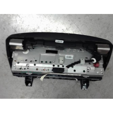 Ecran GPS BMW SERIE 1 E81 Photo n°1