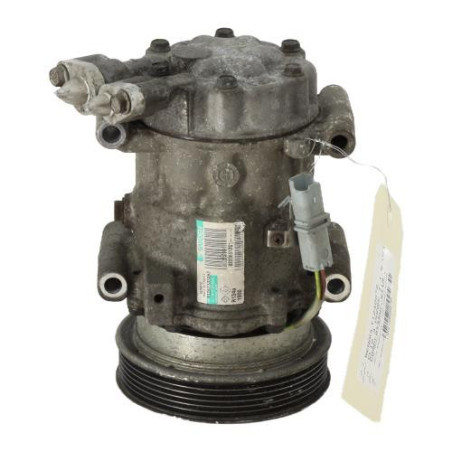Compresseur clim RENAULT CLIO 3 Photo n°1