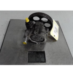 Pompe de direction OPEL VIVARO 1 Photo n°1