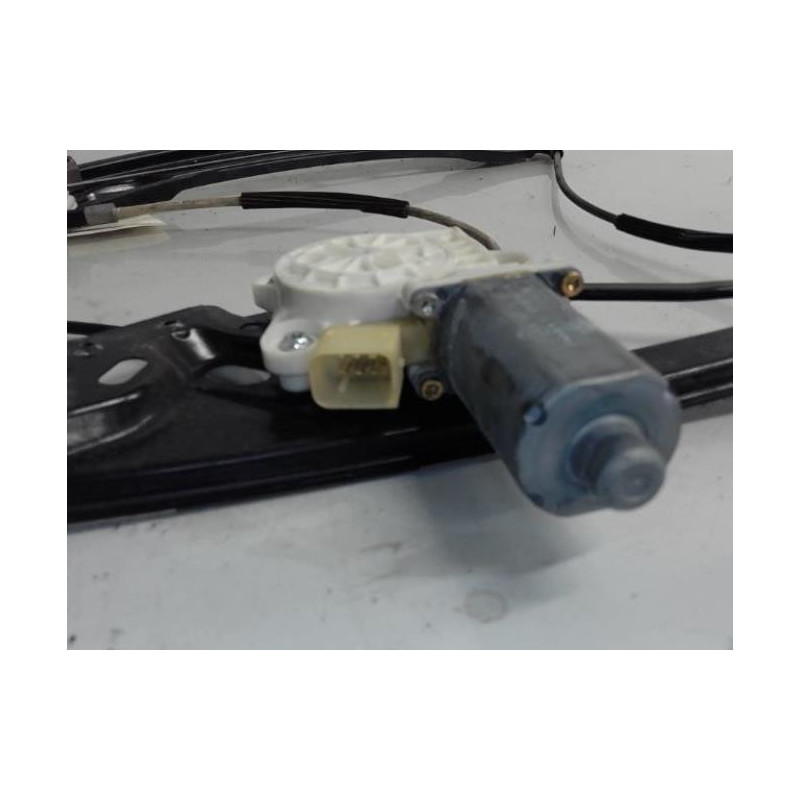 Moteur leve vitre avant gauche MERCEDES CLASSE E 211