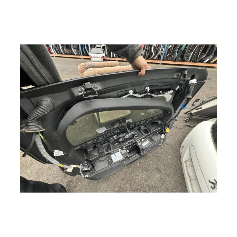 Malle/Hayon arriere PEUGEOT 308 2