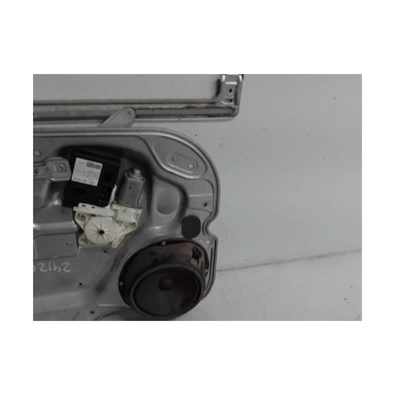 Moteur leve vitre avant gauche FORD C-MAX 1