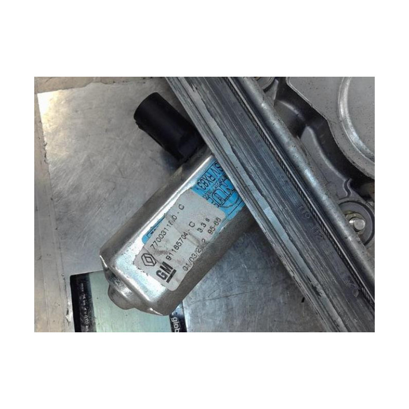 Moteur leve vitre avant gauche OPEL VIVARO 1