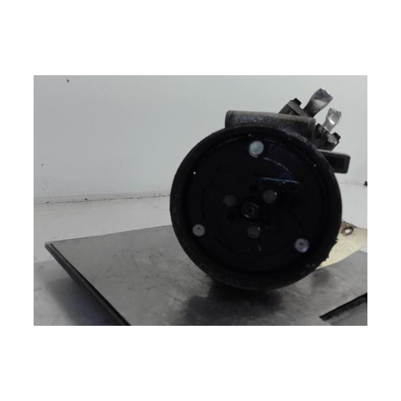 Compresseur clim NISSAN JUKE 1