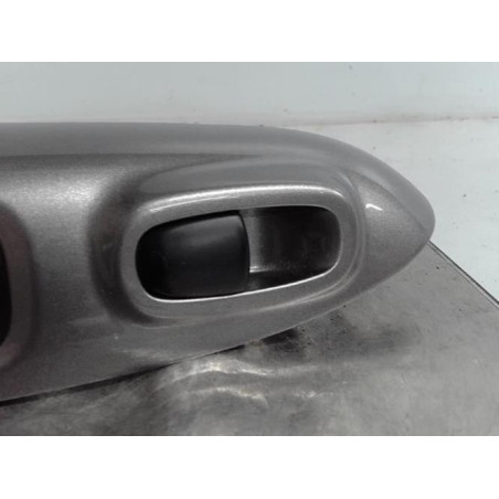 Interrupteur de leve vitre arriere droit NISSAN JUKE 1 Photo n°1