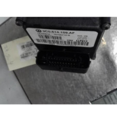 Bloc ABS (freins anti-blocage) VOLKSWAGEN PASSAT 5 Photo n°5