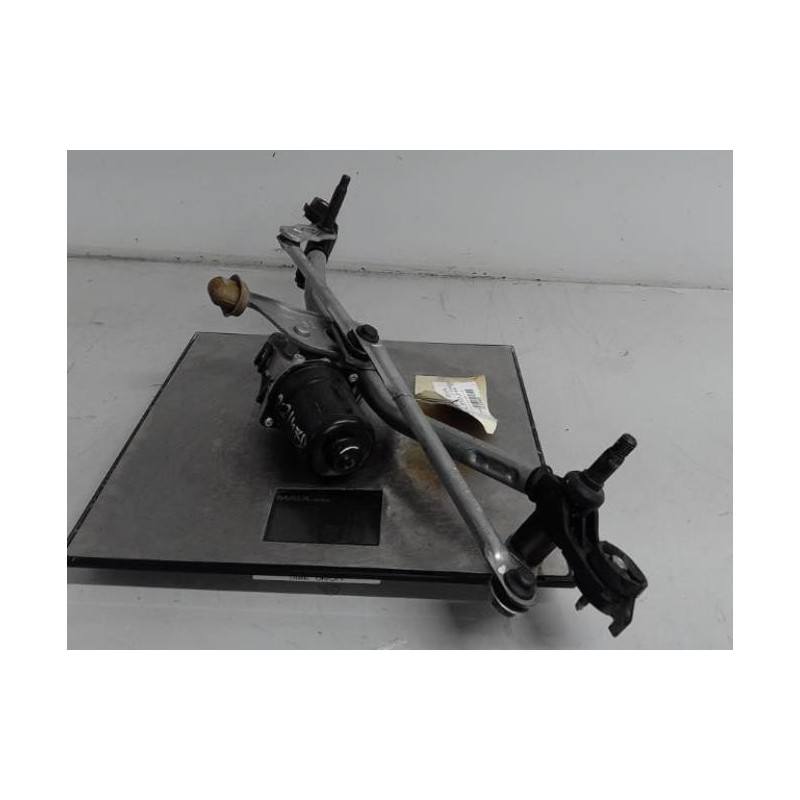 Moteur essuie glace avant PEUGEOT 208 2