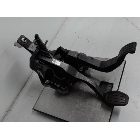 Pedale d'accelerateur PEUGEOT 208 2 Photo n°1