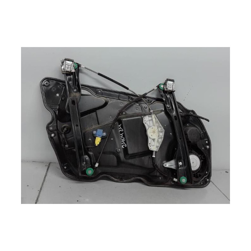 Moteur leve vitre avant droit VOLKSWAGEN PASSAT 5