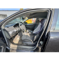 Compresseur clim OPEL ASTRA H Photo n°9