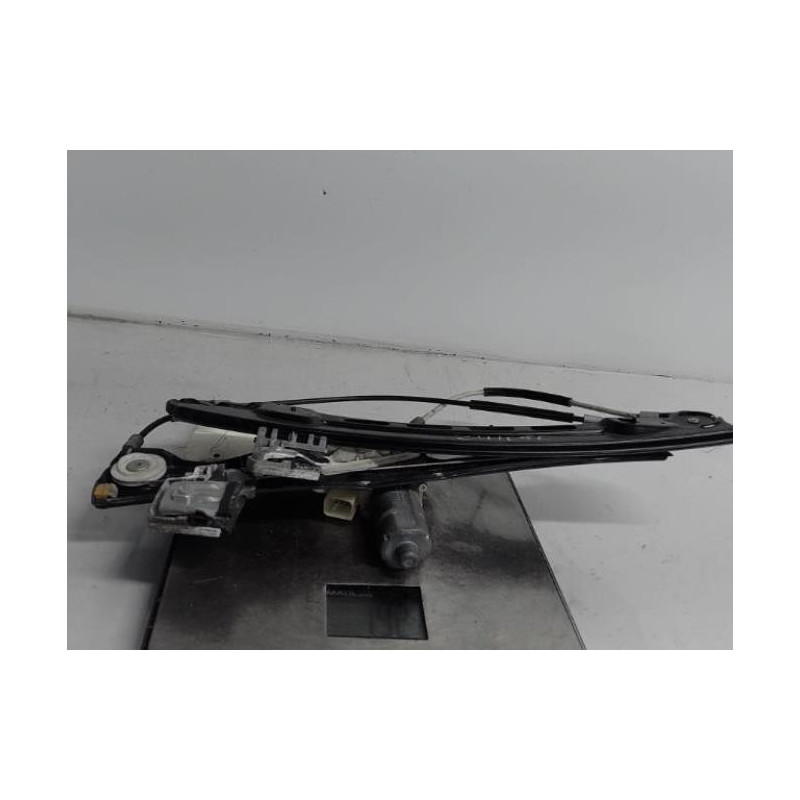 Moteur leve vitre avant droit MERCEDES CLASSE E 211