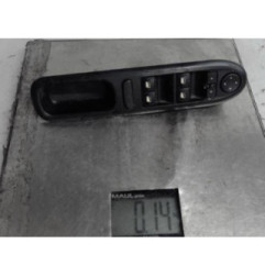 Interrupteur de leve vitre avant gauche PEUGEOT 407 Photo n°1