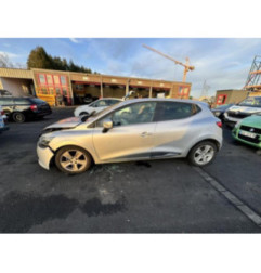 Ecran GPS RENAULT CLIO 4 Photo n°9