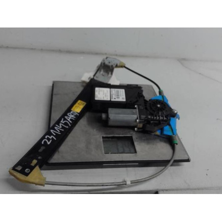 Moteur leve vitre arriere droit AUDI A4 2 Photo n°1