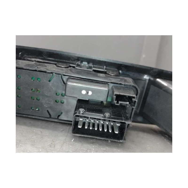 Interrupteur de leve vitre avant gauche CITROEN C3 1