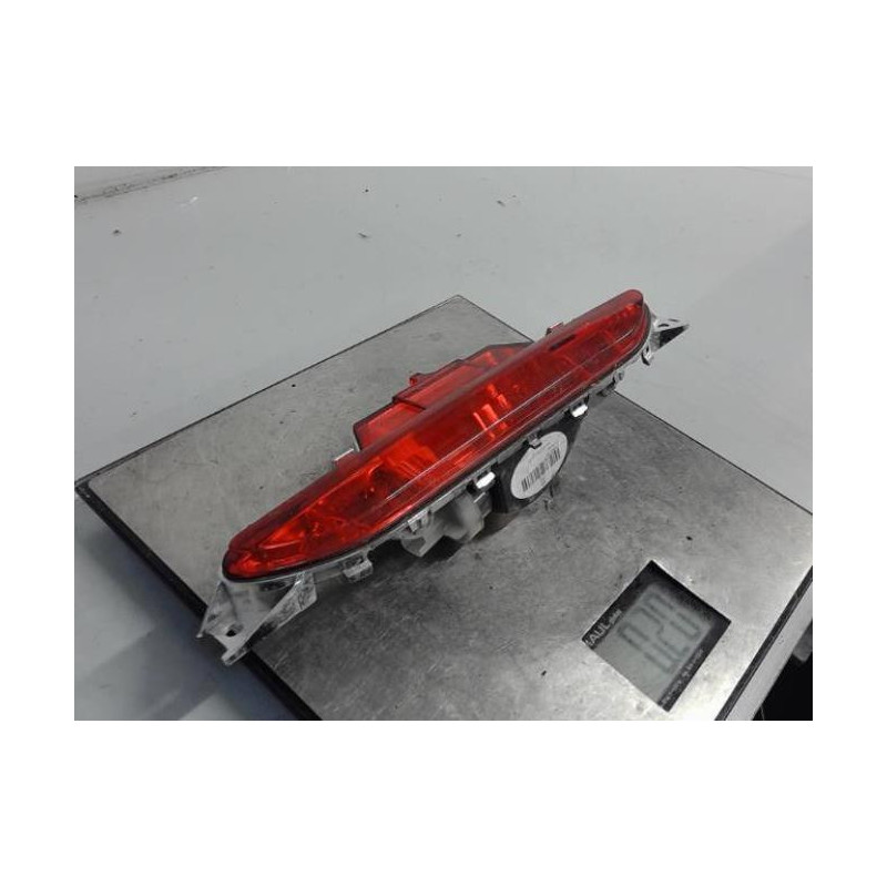 Anti brouillard arriere PEUGEOT 208 2