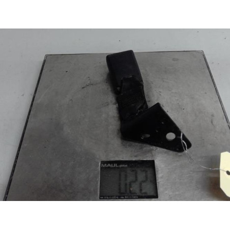 Attache ceinture arriere droit PEUGEOT 208 1