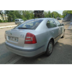 Optique avant principal droit (feux)(phare) SKODA OCTAVIA 2 Photo n°8