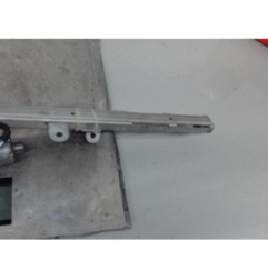 Moteur leve vitre arriere droit MERCEDES CLASSE CLK 209 Photo n°3