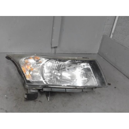 Optique avant principal droit (feux)(phare) CHEVROLET CRUZE