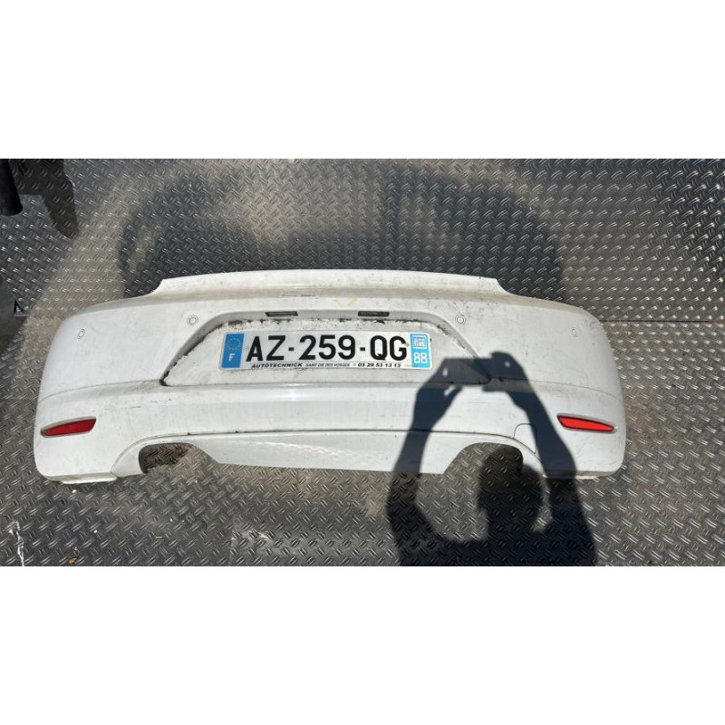 Pare choc arriere VOLKSWAGEN SCIROCCO 3