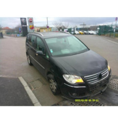 Compresseur clim VOLKSWAGEN TOURAN 1 Photo n°7