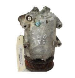 Compresseur clim FORD FIESTA 6 Photo n°3