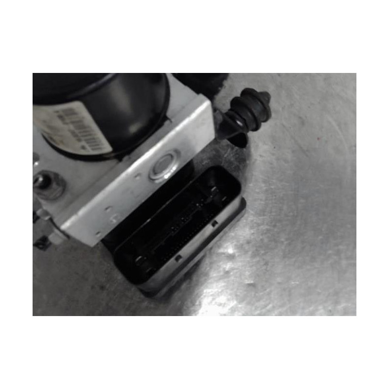 Bloc ABS (freins anti-blocage) VOLKSWAGEN JETTA 3