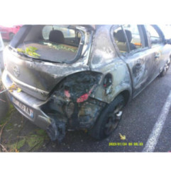 Compresseur clim OPEL ASTRA H Photo n°10