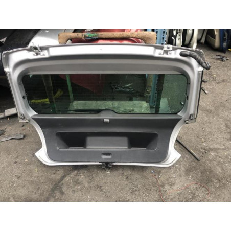 Malle/Hayon arriere VOLKSWAGEN POLO 5 Photo n°1