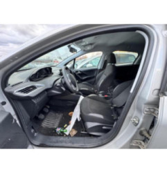 Crochet de remorquage PEUGEOT 208 1 Photo n°10