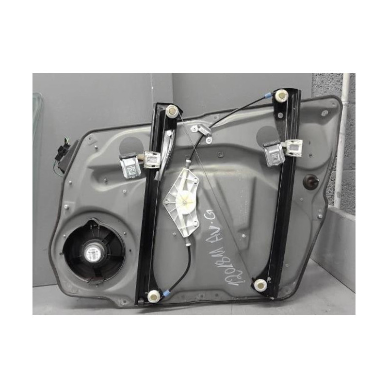 Moteur leve vitre avant gauche MERCEDES CLASSE A 169