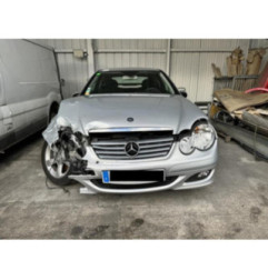 Pompe de direction MERCEDES CLASSE C 203 COUPE SPORT Photo n°8