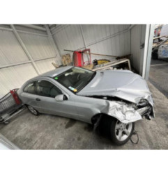 Pompe de direction MERCEDES CLASSE C 203 COUPE SPORT Photo n°15