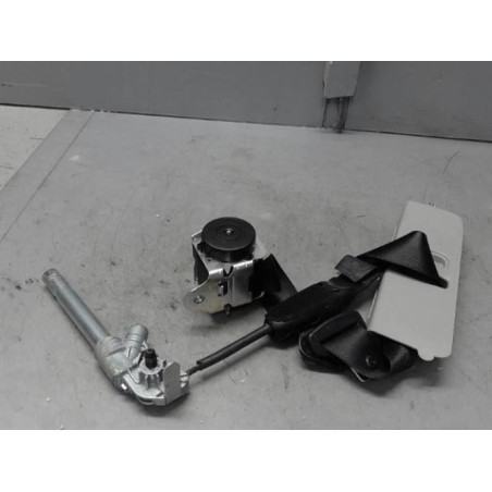 Ceinture avant droit OPEL CORSA D