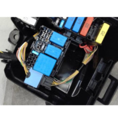 Boitier servitude moteur (BSM) DACIA SANDERO 2 Photo n°1