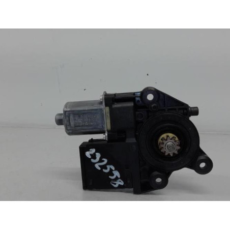 Moteur leve vitre avant droit RENAULT MEGANE 3 Photo n°1