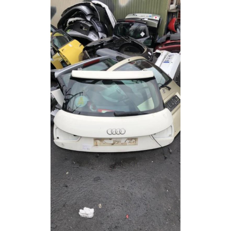 Malle/Hayon arriere AUDI A1 1