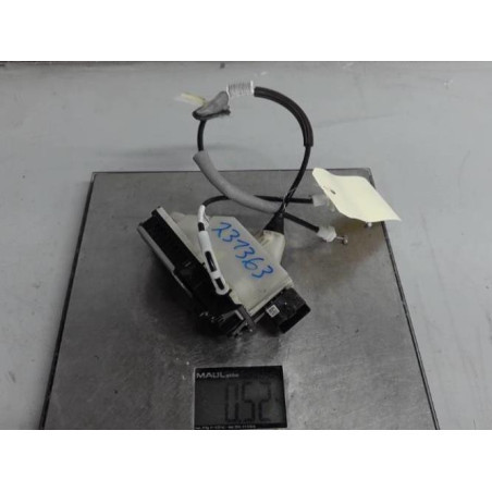 Serrure arriere droit PEUGEOT 208 1