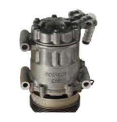 Compresseur clim PEUGEOT 206 Photo n°3