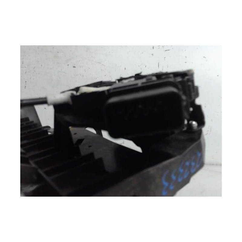 Serrure avant droit FORD FOCUS 2