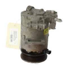 Compresseur clim FORD FIESTA 6 Photo n°4