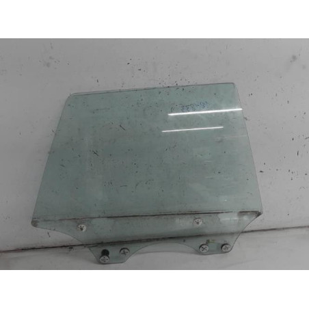 Vitre arriere droit SUBARU OUTBACK 2 Photo n°1