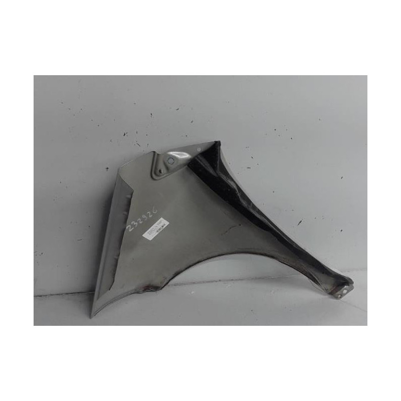 Aile avant droit MERCEDES CLASSE A 169