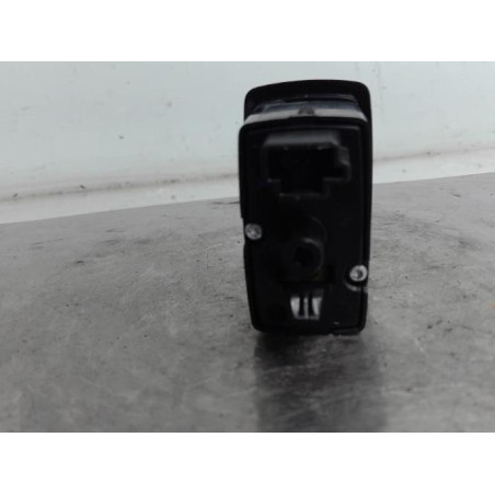Interrupteur de leve vitre arriere gauche MERCEDES CLASSE A 169