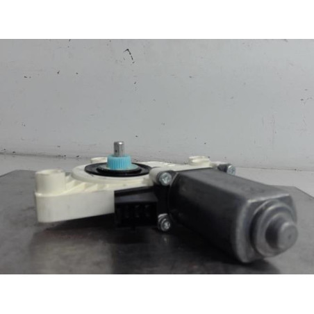 Moteur leve vitre arriere gauche MERCEDES CLASSE A 169 Photo n°1