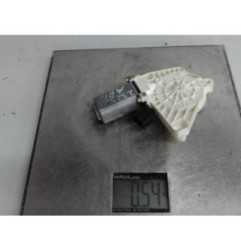 Moteur leve vitre arriere gauche MERCEDES CLASSE A 169 Photo n°3