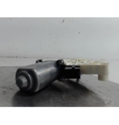 Moteur leve vitre arriere gauche MERCEDES CLASSE A 169 Photo n°4