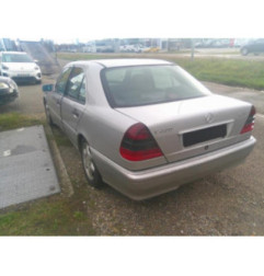 Aile avant gauche MERCEDES CLASSE C 202 Photo n°8